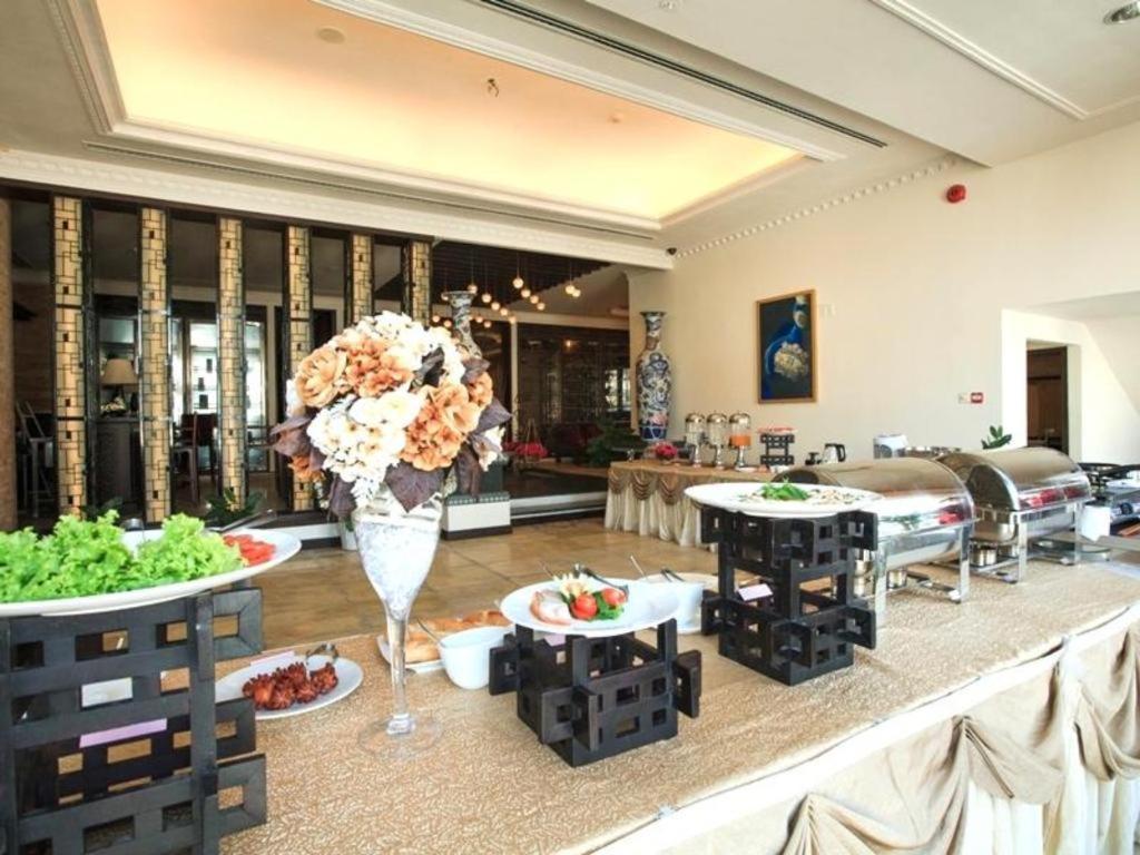 Den Long Do Hotel Nha Trang Exterior photo